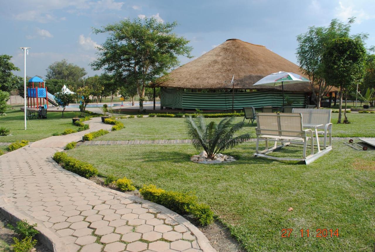 Moba Hotel & Convention Centre Kitwe Exterior photo